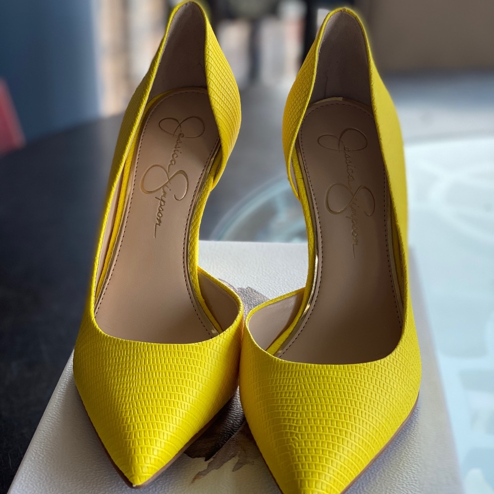 Jessica Simpson Pumps! Never worn!